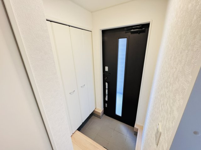 柏市布施新町４丁目新築戸建（布施新町第３）の玄関|玄関ホール・シューズクローゼット