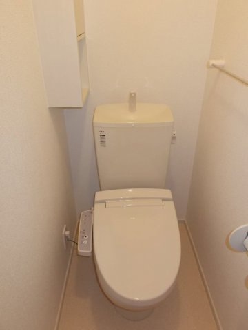 熊本市中央区黒髪６丁目のアパートのトイレ|清潔感のあるトイレです