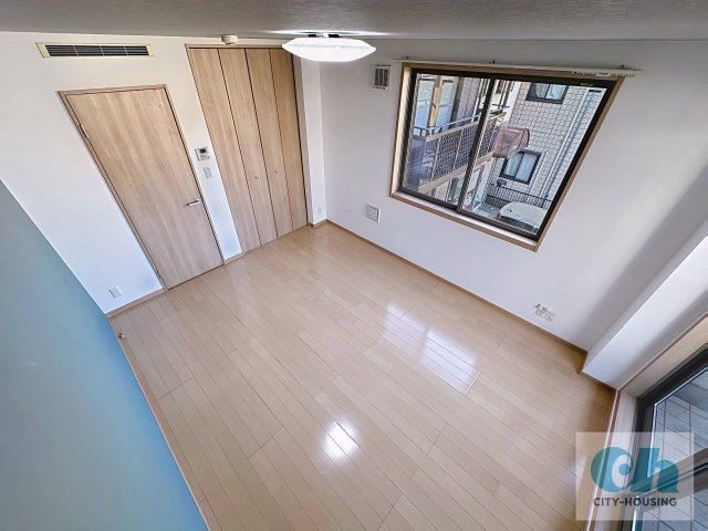 エスポワール大森 202号室の居間・リビング