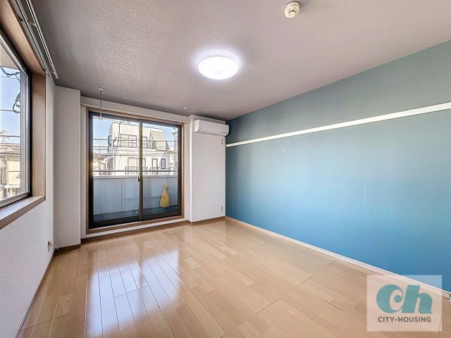 エスポワール大森 202号室の居間・リビング