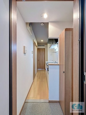 エスポワール大森 202号室の玄関