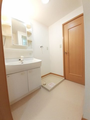 ブル－スカイＡの洗面所|使いやすい洗面所です