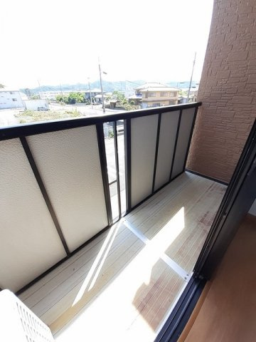 ブル－スカイＡのバルコニー|落ち着いた時間を過ごせるバルコニーです