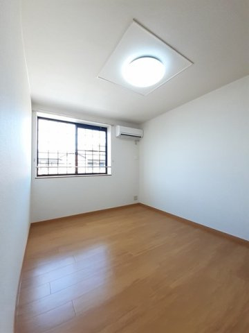 ブル－スカイＡの内装|内装は落ち着いています