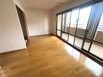 【居間・リビング】 | ガーデンライフ岡本