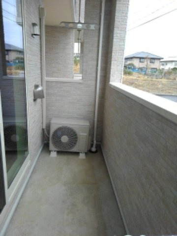 ファミール　ｆｕｌ　ｆｕｌ　Ａのバルコニー|バルコニー付きです