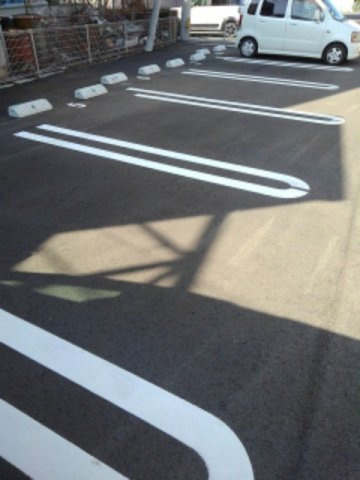 ファミール　ｆｕｌ　ｆｕｌ　Ａの駐車場|駐車スペースもあります