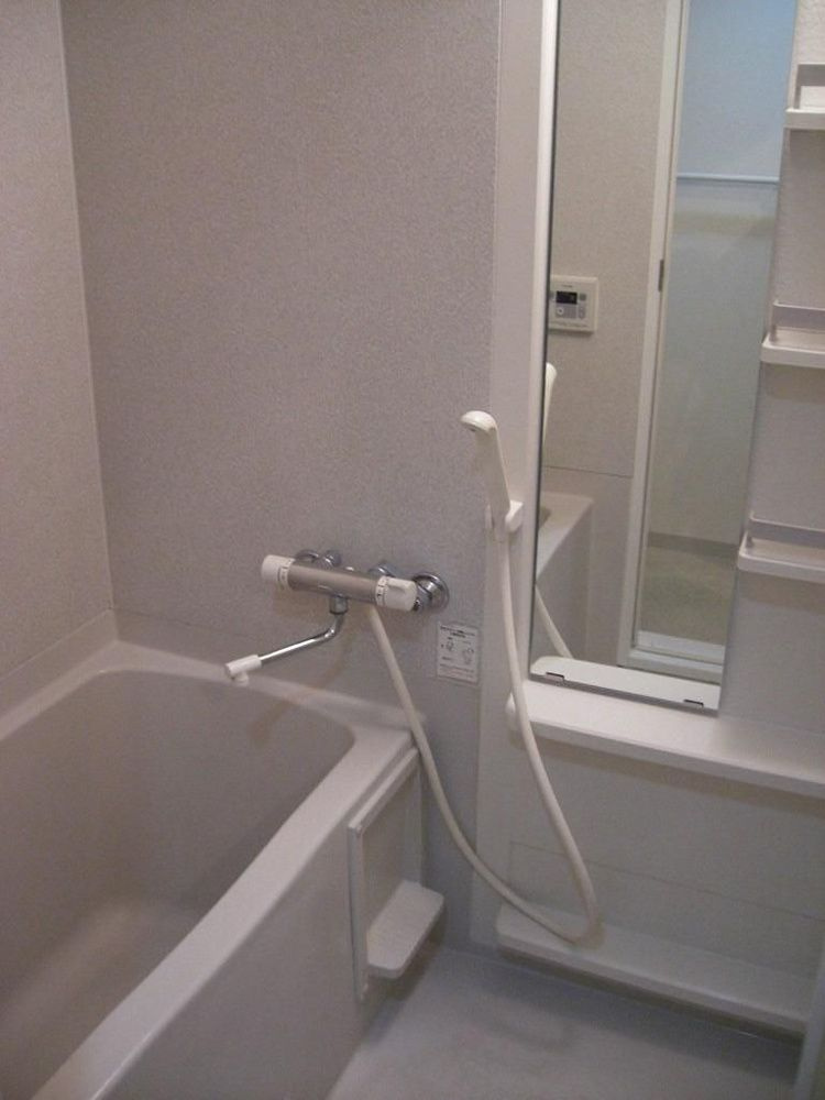 秀和第２日暮里レジデンスの浴室