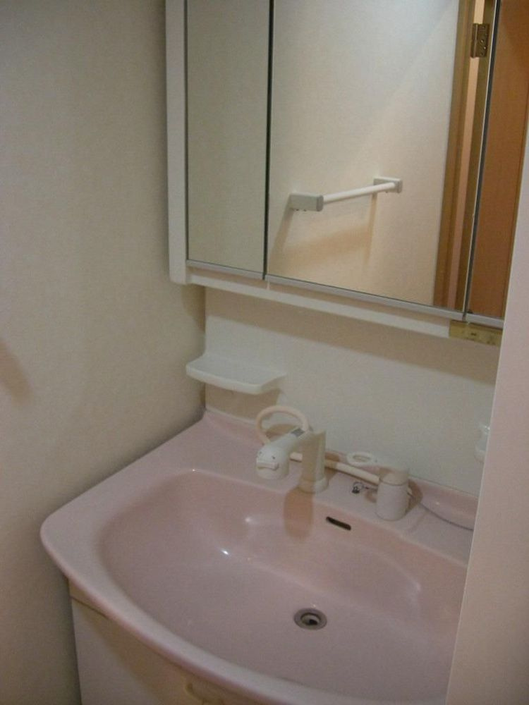 秀和第２日暮里レジデンスの洗面所