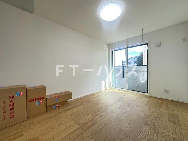 Ｒ－ＴＷＥＮＴＹの居間・リビング