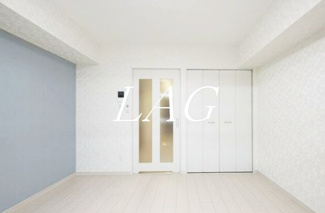 【居間・リビング】 | ラ・ルミエールⅡ | 洋室のお部屋です。