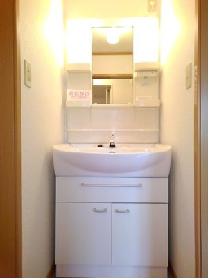 【洗面所】 | グレイスＦｕｊｉⅡ | 忙しい朝には欠かせない洗面所です