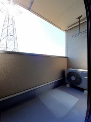 【バルコニー】 | クレイドルⅢ | 陽当たり良好なバルコニーです