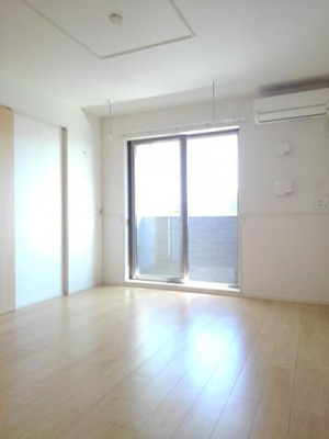 【居間・リビング】 | ラ・ルーチェ | ゆったり過ごせるリビングです