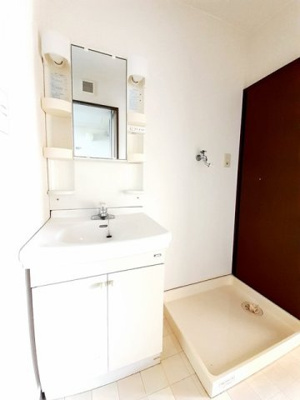 【洗面所】 | ソシア宮原 | ゆったりとスペースのある洗面所