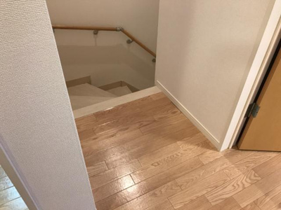 【玄関】 | パレット小泉１ | 玄関階段