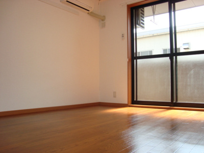 【内装】 | プルニエ | 洋室