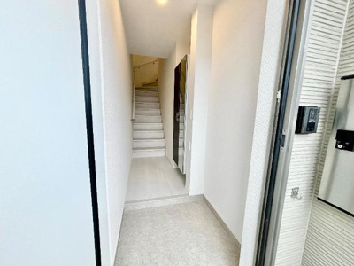 【玄関】 | グランルーヴル | 玄関