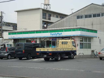 【周辺】 | グランルーヴル | ファミリーマート富士川成島店まで744ｍ
