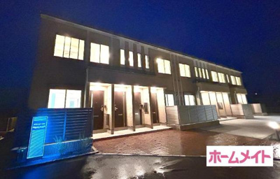 【外観】 | グランルーヴル | 外観写真（夜）