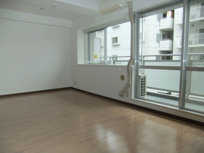 【居間・リビング】 | ツインシティ東砂アネックス | ゆったり過ごせる居間です