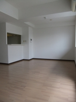 【居間・リビング】 | ツインシティ東砂アネックス | ゆったりとした居間です