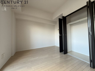 エアコン付きの7.3帖の洋室です！