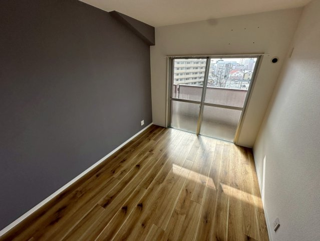 YKハイツ宮の上の内装