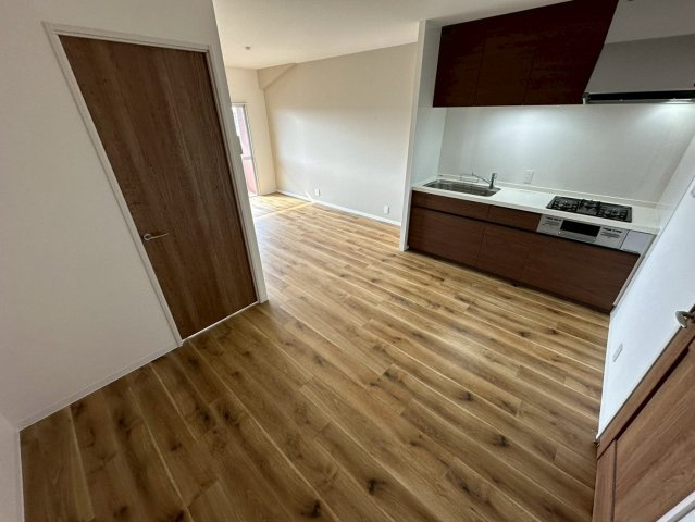 YKハイツ宮の上の居間・リビング