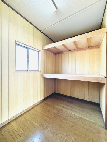 高崎市倉賀野町　中古住宅の洋室