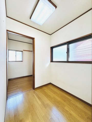 高崎市倉賀野町　中古住宅の洋室