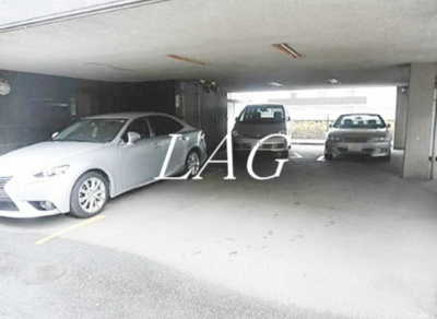 【駐車場】 | ワタナベビル | 駐車場です。