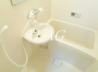 【浴室】 | ワタナベビル | お風呂です。