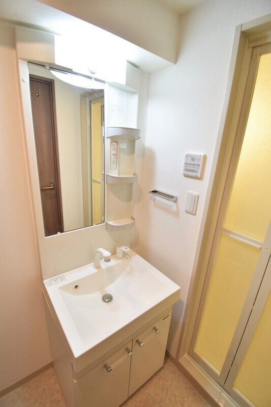 アリーチェ練馬北町の独立洗面台