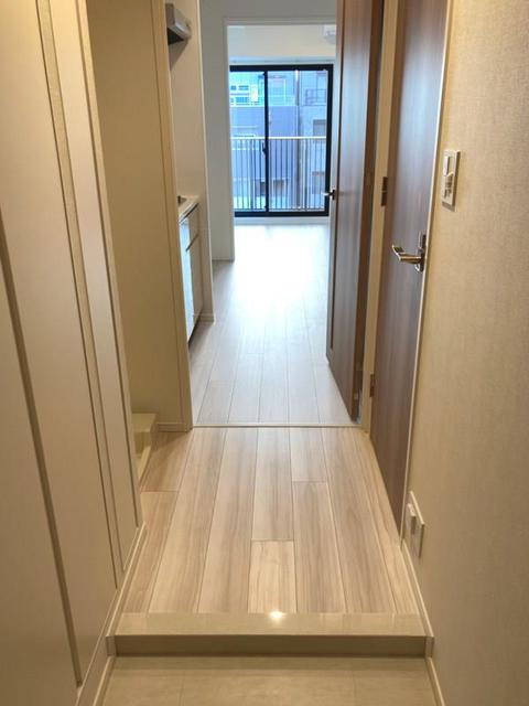 パークアクシス両国スクエアの玄関|※写真は同タイプ住戸です。