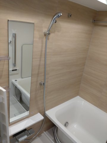 SYFORME ITABASHI Ⅲの浴室|※同タイプ参考写真です（natural）