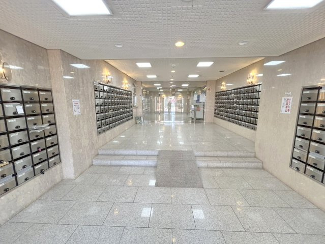 ノルデンハイム淡路のエントランス