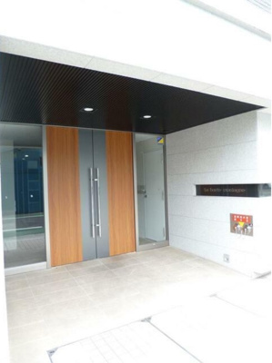 【エントランス】 | ラ・オ・モンターニュ