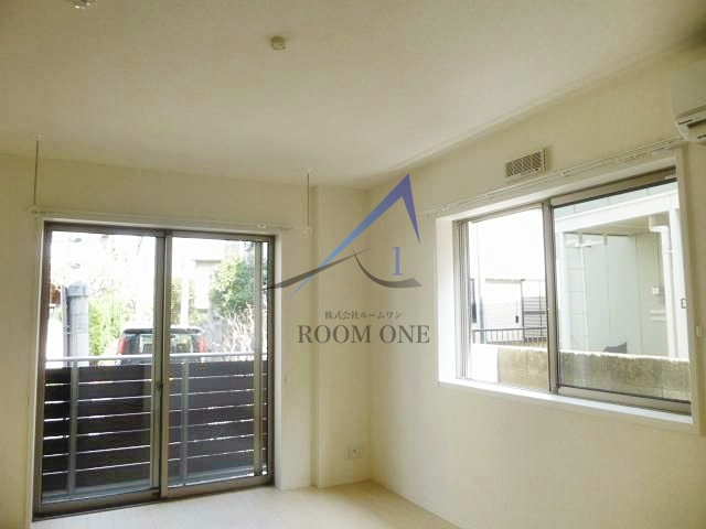 メゾン・ド・マシマの居間・リビング|洋室のお部屋です。