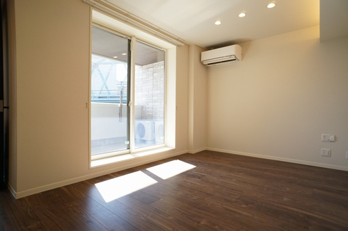 Purple7 西葛西の居間・リビング