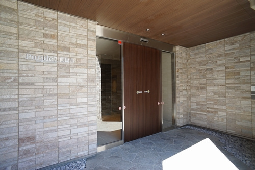 Purple7 西葛西のエントランス