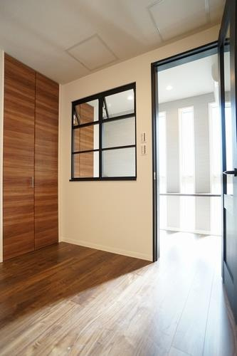 Purple7 西葛西の洋室