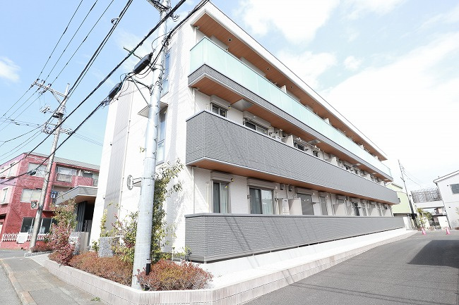 セジュール鳥井戸の外観