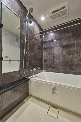 プラウドフラット虎ノ門の浴室