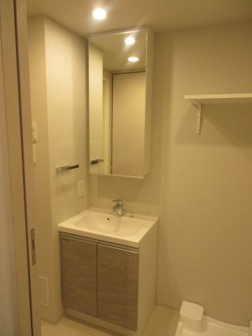 ユリカロゼ五反野Ⅲの洗面所|※同タイプ別号室