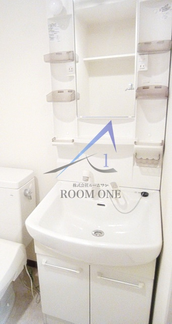 CASA MIA NAKANOBUの洗面所|独立洗面台です。