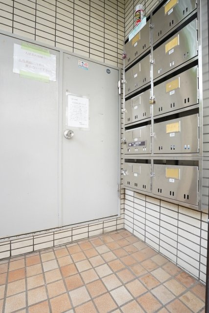 アーク境南町のエントランス