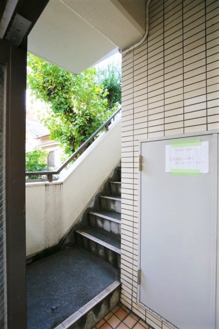 アーク境南町のエントランス