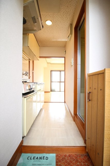 アーク境南町の玄関