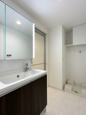 【独立洗面台】 | エムレジデンス恵比寿